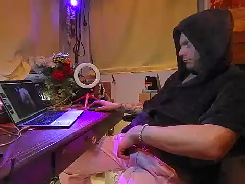 rexflexxx online show from 11-19-25, 06:52