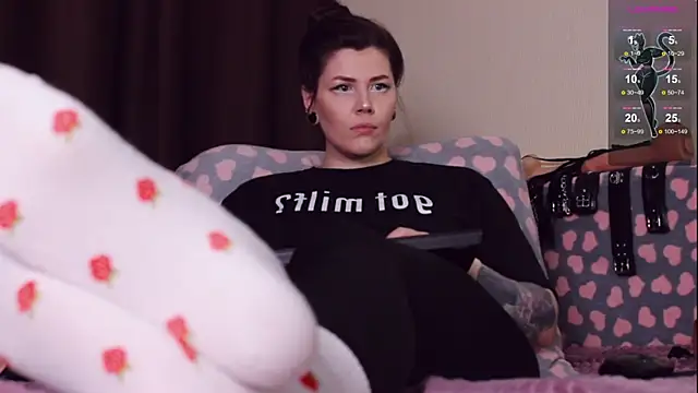 Luna Blake online show from 01-12-25, 07:21