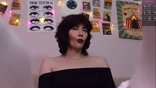 Luna Blake online show from 03-25-26, 02:27