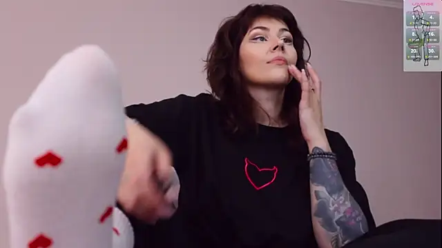 Luna Blake online show from 09-19-25, 09:46