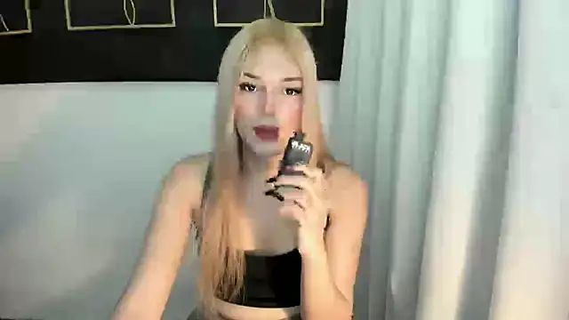 hotstellacumxxx online show from 09-28-25, 02:02