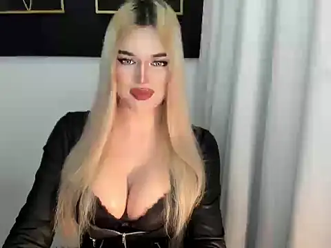 hotstellacumxxx online show from 12-01-25, 07:26