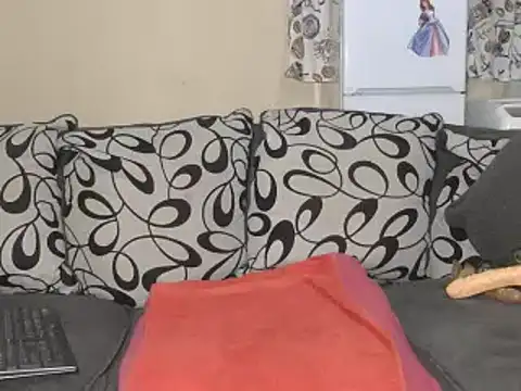 Snapshot of DollyPerryXX chatting on 12-28-24, 01:18 DollyPerryXX online show from 12-28-24, 01:18