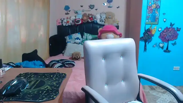 Snapshot of milfeddy_ chatting on 02-14-26, 09:37 milfeddy online show from 02-14-26, 09:37