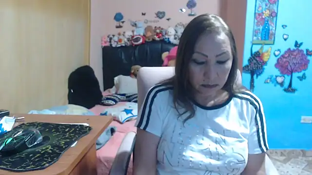 Snapshot of milfeddy_ chatting on 02-04-26, 12:38 milfeddy online show from 02-04-26, 12:38