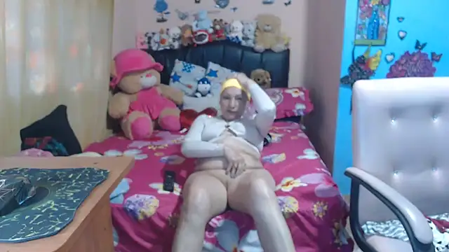 Snapshot of milfeddy_ chatting on 03-01-26, 12:49 milfeddy online show from 03-01-26, 12:49