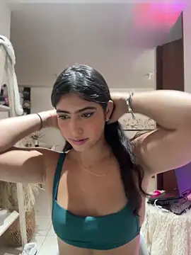 Snapshot of Gaby_zahir_ chatting on 03-21-25, 02:07 Gaby zahir  online show from 03-21-25, 02:07