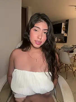 Snapshot of Gaby_zahir_ chatting on 01-14-25, 12:56 Gaby zahir  online show from 01-14-25, 12:56