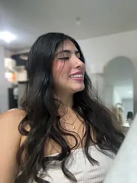 Snapshot of Gaby_zahir_ chatting on 03-22-25, 12:46 Gaby zahir  online show from 03-22-25, 12:46