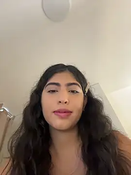 Snapshot of Gaby_zahir_ chatting on 10-27-25, 11:22 Gaby zahir  online show from 10-27-25, 11:22