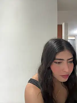 Snapshot of Gaby_zahir_ chatting on 01-25-25, 12:58 Gaby zahir  online show from 01-25-25, 12:58