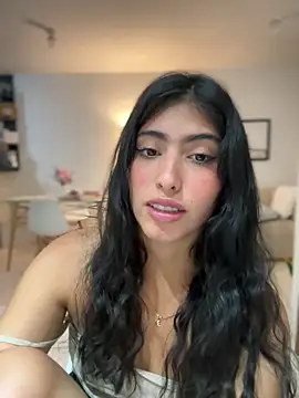 Snapshot of Gaby_zahir_ chatting on 03-11-25, 12:39 Gaby zahir  online show from 03-11-25, 12:39