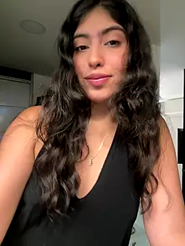 Snapshot of Gaby_zahir_ chatting on 09-10-25, 10:14 Gaby zahir  online show from 09-10-25, 10:14