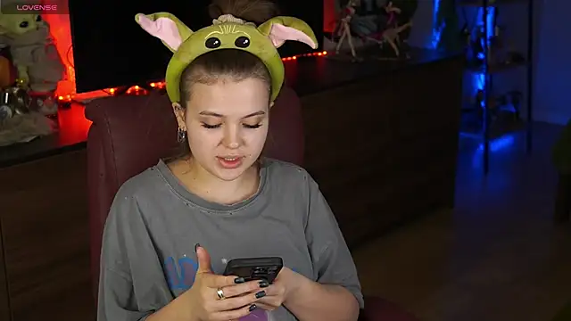 AfinaAmmor online show from 04-16-26, 06:08