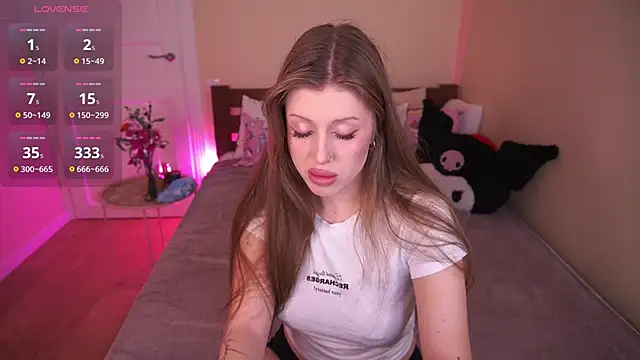 PenellopaRaw online show from 11-21-25, 05:12