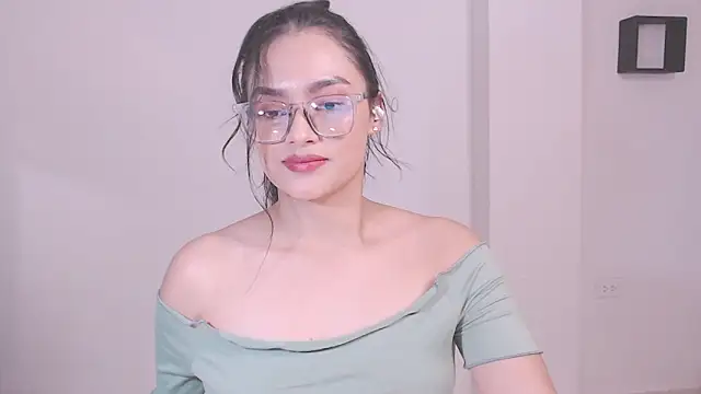 Snapshot of 1eve_rox chatting on 01-14-26, 06:28 1eve rox online show from 01-14-26, 06:28