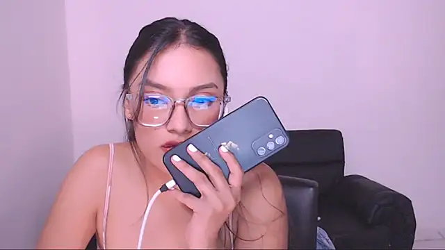 Snapshot of 1eve_rox chatting on 02-02-25, 10:02 1eve rox online show from 02-02-25, 10:02