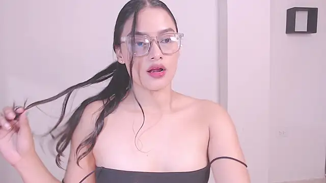 Snapshot of 1eve_rox chatting on 01-13-26, 02:37 1eve rox online show from 01-13-26, 02:37