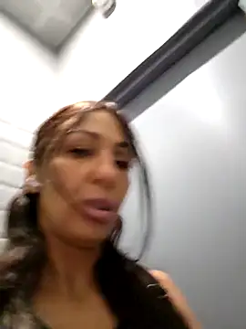 Snapshot of LeticiaWoods chatting on 10-22-25, 08:36 LeticiaWoods online show from 10-22-25, 08:36