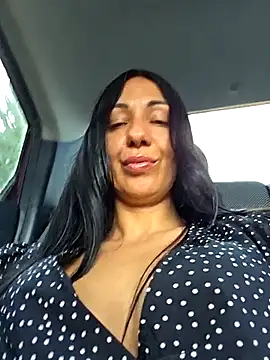 Snapshot of LeticiaWoods chatting on 06-12-26, 11:30 LeticiaWoods online show from 06-12-26, 11:30
