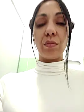 Snapshot of LeticiaWoods chatting on 02-09-25, 12:08 LeticiaWoods online show from 02-09-25, 12:08