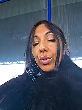 Snapshot of LeticiaWoods chatting on 10-17-25, 09:34 LeticiaWoods online show from 10-17-25, 09:34