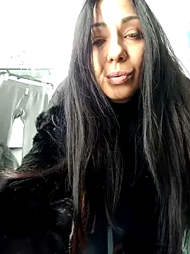 Snapshot of LeticiaWoods chatting on 02-05-25, 12:38 LeticiaWoods online show from 02-05-25, 12:38