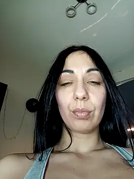 Snapshot of LeticiaWoods chatting on 02-27-25, 09:07 LeticiaWoods online show from 02-27-25, 09:07