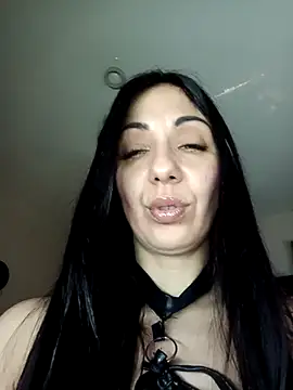 Snapshot of LeticiaWoods chatting on 03-07-25, 09:40 LeticiaWoods online show from 03-07-25, 09:40