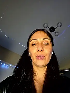 Snapshot of LeticiaWoods chatting on 06-22-26, 09:34 LeticiaWoods online show from 06-22-26, 09:34