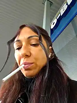 Snapshot of LeticiaWoods chatting on 10-16-25, 09:39 LeticiaWoods online show from 10-16-25, 09:39