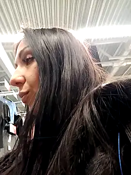 Snapshot of LeticiaWoods chatting on 01-04-25, 12:49 LeticiaWoods online show from 01-04-25, 12:49