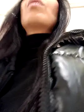 Snapshot of LeticiaWoods chatting on 01-18-25, 01:51 LeticiaWoods online show from 01-18-25, 01:51