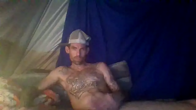 Snapshot of prettyboytatted69 chatting on 03-28-26, 01:17 prettyboytatted69 online show from 03-28-26, 01:17