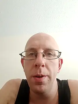 Snapshot of TaylorBlaze chatting on 02-20-25, 04:14 TaylorBlaze online show from 02-20-25, 04:14