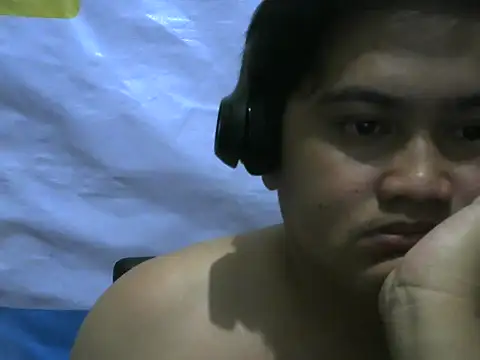 Yummy Tommy21 online show from 09-29-25, 07:08