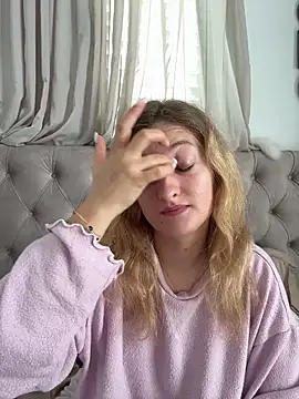 MileySummer online show from 12-21-25, 08:38