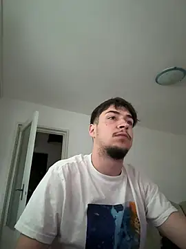 Snapshot of cristianr18 chatting on 07-14-26, 05:30 cristianr18 online show from 07-14-26, 05:30