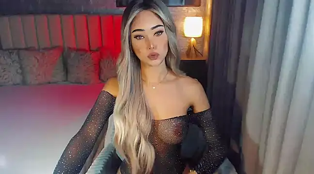 Miss Amandaversace online show from 01-28-25, 07:10