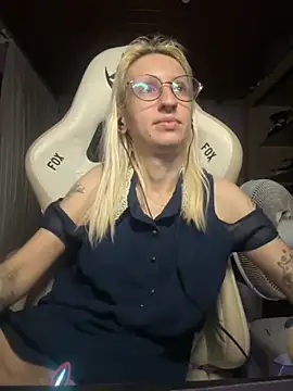 bunnydark00 online show from 11-23-25, 02:32