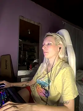 bunnydark00 online show from 11-19-25, 01:16