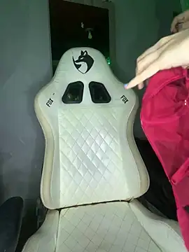 bunnydark00 online show from 04-14-26, 04:06