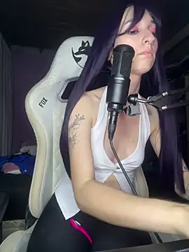 bunnydark00 online show from 03-18-26, 04:26