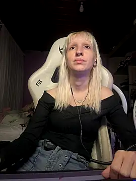 bunnydark00 online show from 11-07-25, 02:38