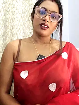 Queen Dolly online show from 02-05-26, 05:42