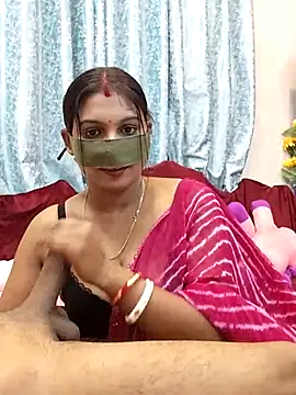 Queen Dolly online show from 02-25-25, 06:01