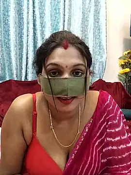 Queen Dolly online show from 02-22-25, 05:35