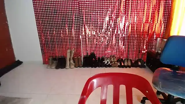 Sweett Anya online show from 11-13-25, 07:40