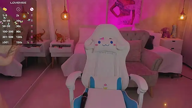 Snapshot of LITTLE-VIVI chatting on 03-08-25, 03:28 LITTLE-VIVI online show from 03-08-25, 03:28