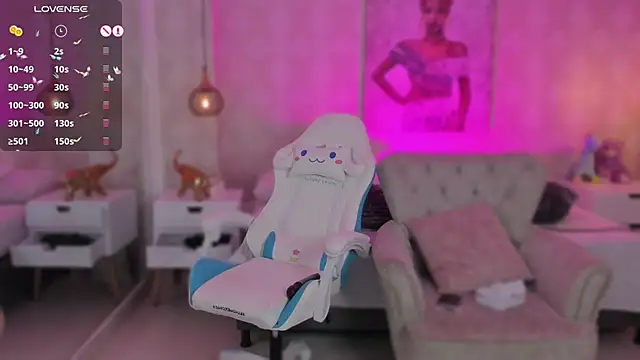 Snapshot of LITTLE-VIVI chatting on 02-18-25, 09:43 LITTLE-VIVI online show from 02-18-25, 09:43